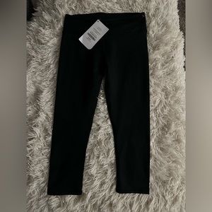 Fabletics capri black leggings